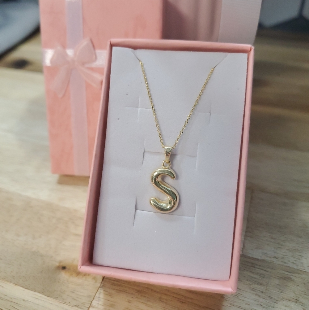 Balloon Intial Necklace "S"